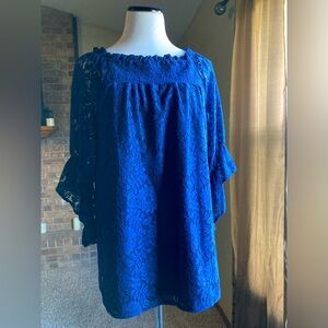NWOT Navy Blue Floral Lacy Top Size Medium